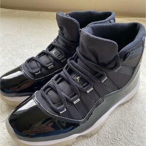 Authentic Air Jordan 11 Retro Jubilee / 25th Anniversary Women 8.5 Slightly Used